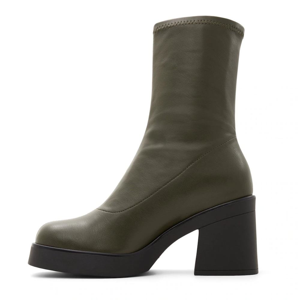 Steve Madden olive green go go boots